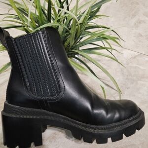 Black Chelsea Boots